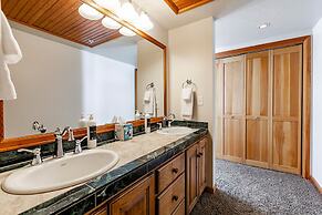 The Caledonian by All Seasons Resort Lodging