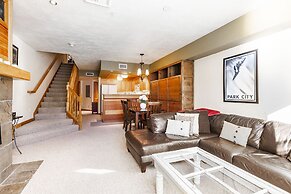 The Caledonian by All Seasons Resort Lodging