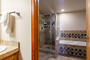 The Caledonian by All Seasons Resort Lodging