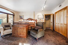 The Caledonian by All Seasons Resort Lodging