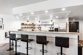 The Caledonian by All Seasons Resort Lodging