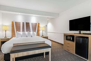Best Western Plus Westgate Inn & Suites