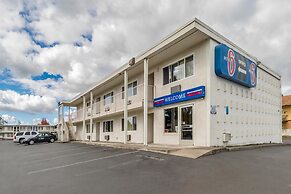 Motel 6 Beaverton, OR