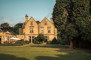 Classic Lodges - Bagden Hall Hotel