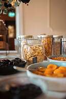 Classic Lodges - Bagden Hall Hotel