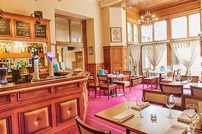 Classic Lodges - Bagden Hall Hotel