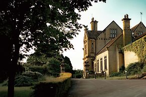 Classic Lodges - Bagden Hall Hotel