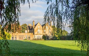 Classic Lodges - Bagden Hall Hotel