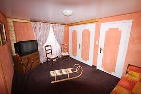 Logis De France Le Rocher Blanc