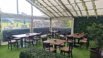 The Limes Country Lodge Hotel