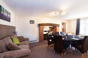 The Limes Country Lodge Hotel