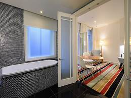 Hotel DeBrett