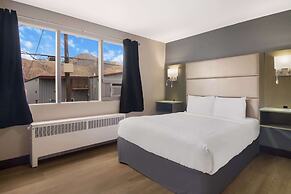 Canadas Best Value Inn & Suites Kamloops