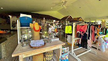 Coco Grove Beach Resort