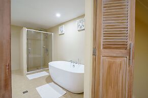 Coco Grove Beach Resort