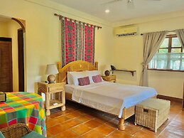 Coco Grove Beach Resort