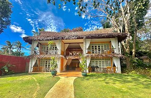 Coco Grove Beach Resort