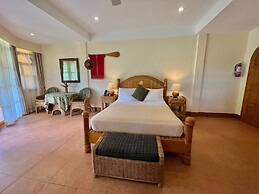 Coco Grove Beach Resort