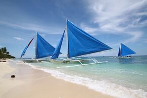 Coco Grove Beach Resort