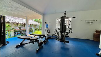 Coco Grove Beach Resort