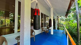 Coco Grove Beach Resort