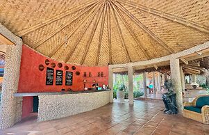 Coco Grove Beach Resort