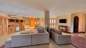 Coco Grove Beach Resort