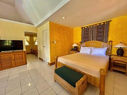 Coco Grove Beach Resort