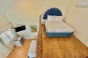 Coco Grove Beach Resort