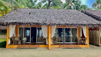 Coco Grove Beach Resort