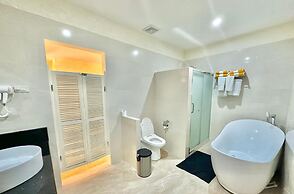 Coco Grove Beach Resort