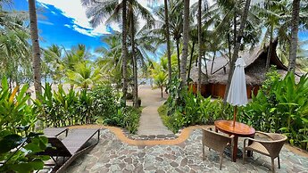 Coco Grove Beach Resort