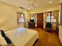 Coco Grove Beach Resort