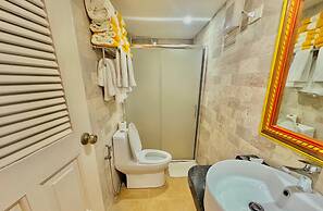 Coco Grove Beach Resort