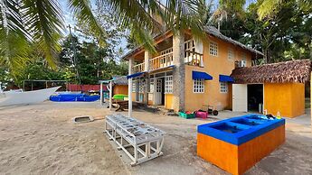 Coco Grove Beach Resort