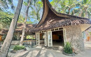 Coco Grove Beach Resort