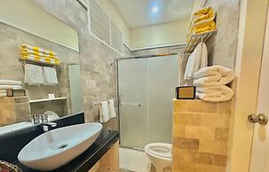 Coco Grove Beach Resort