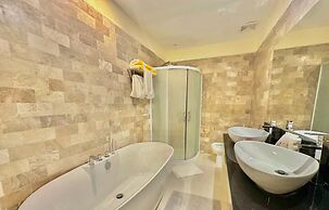 Coco Grove Beach Resort