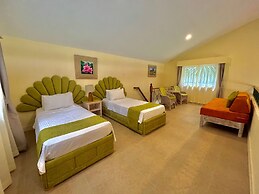 Coco Grove Beach Resort