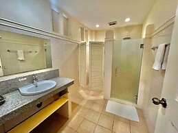 Coco Grove Beach Resort