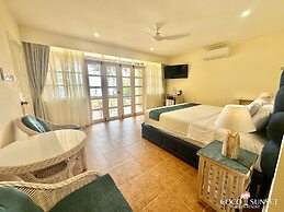 Coco Grove Beach Resort