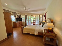 Coco Grove Beach Resort