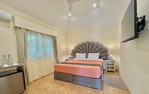 Coco Grove Beach Resort