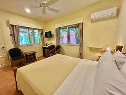 Coco Grove Beach Resort