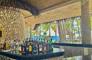 Coco Grove Beach Resort