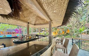 Coco Grove Beach Resort