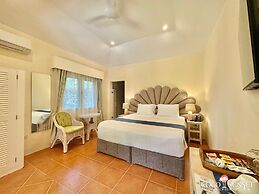 Coco Grove Beach Resort