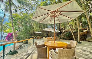 Coco Grove Beach Resort