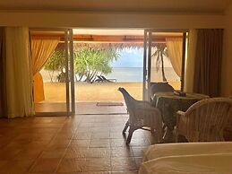 Coco Grove Beach Resort