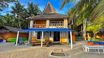 Coco Grove Beach Resort